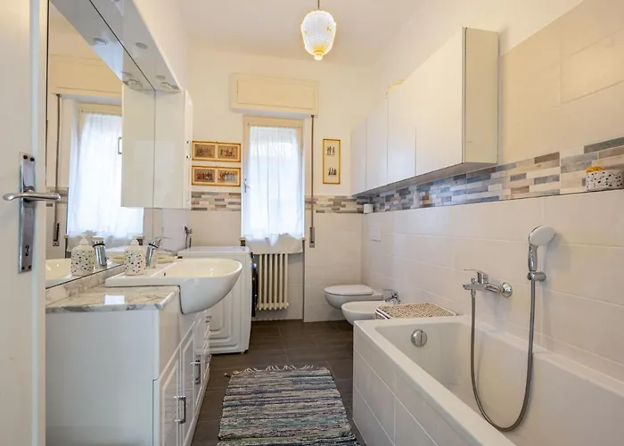 Il Faro By Interhome شقة Castelveccana